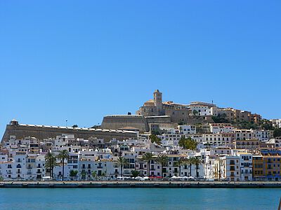 Blick auf die Ibiza-Altstadt